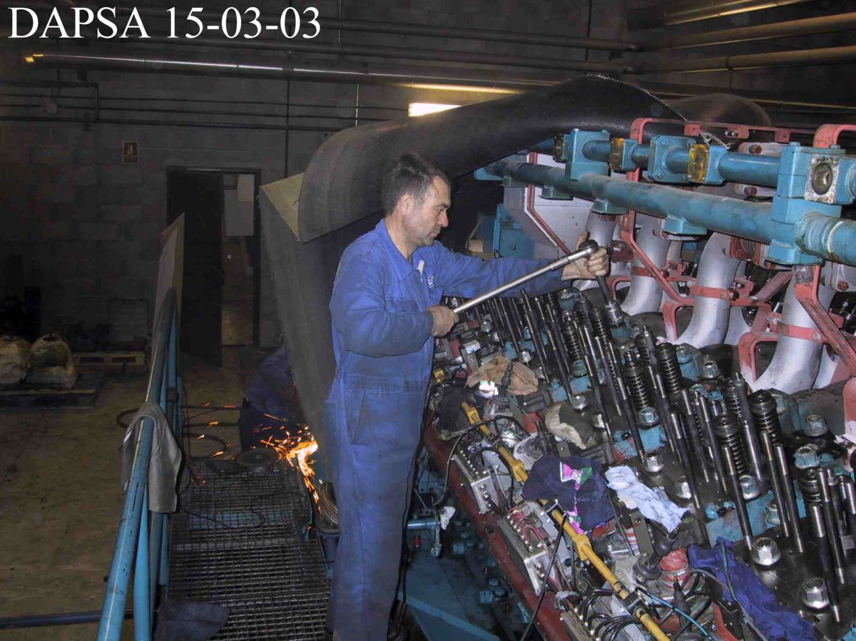 Imagen de Capitol 8 - 2003